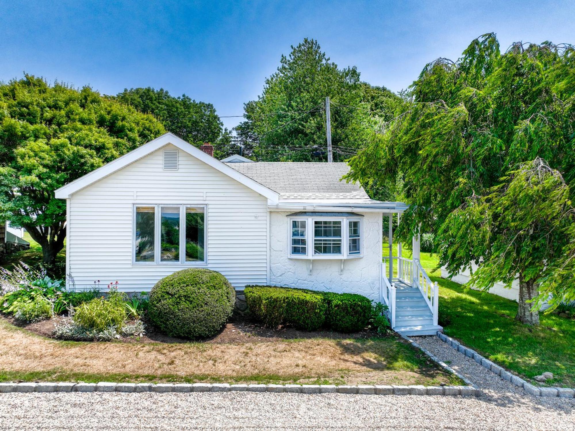 Marina Bay Cottages Waterford Exterior photo