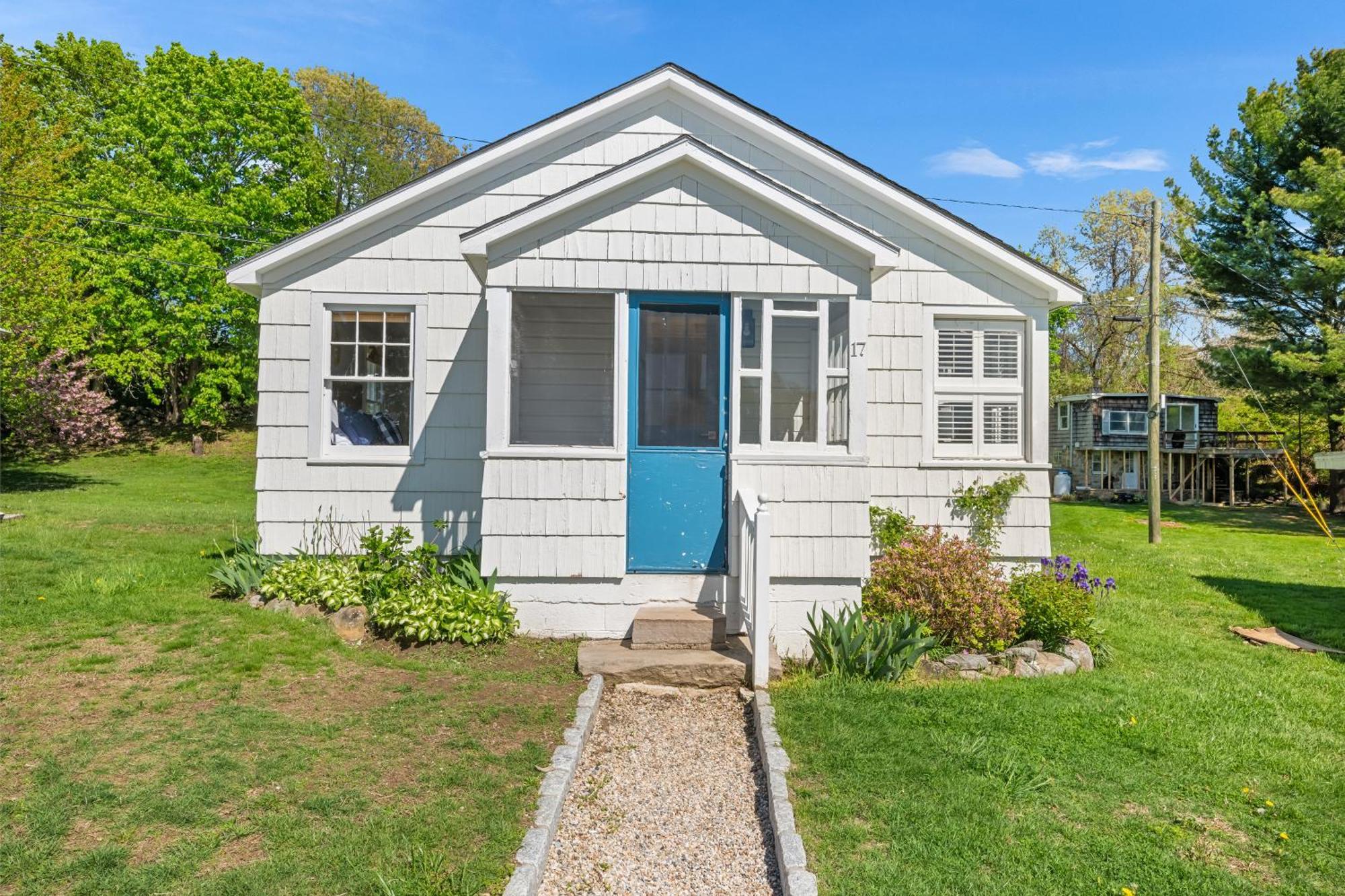 Marina Bay Cottages Waterford Exterior photo